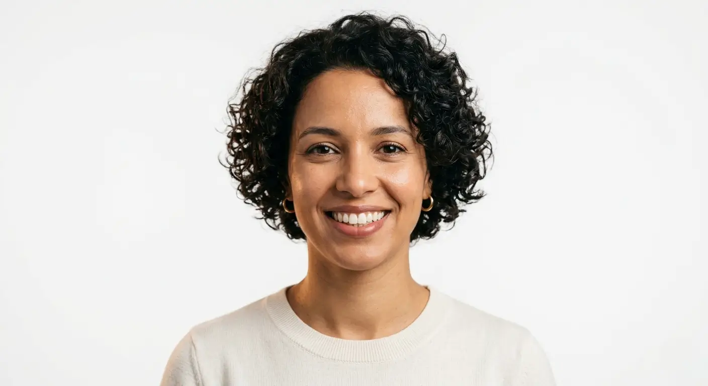 Patiente souriante au cabinet dentaire Sidi othman ( dr Boukid aymen ), Casablanca